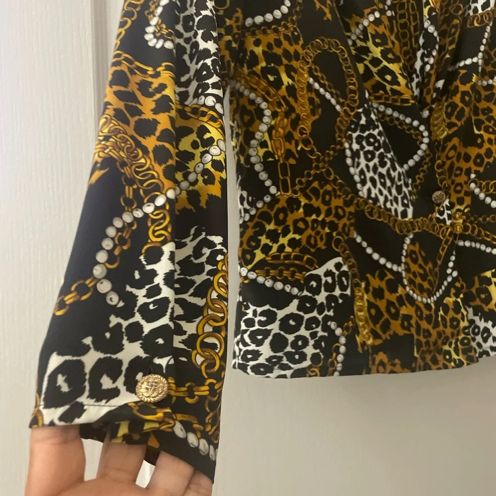 Jordan Petite Vintage Animal Print Blouse - Picture 4 of 5